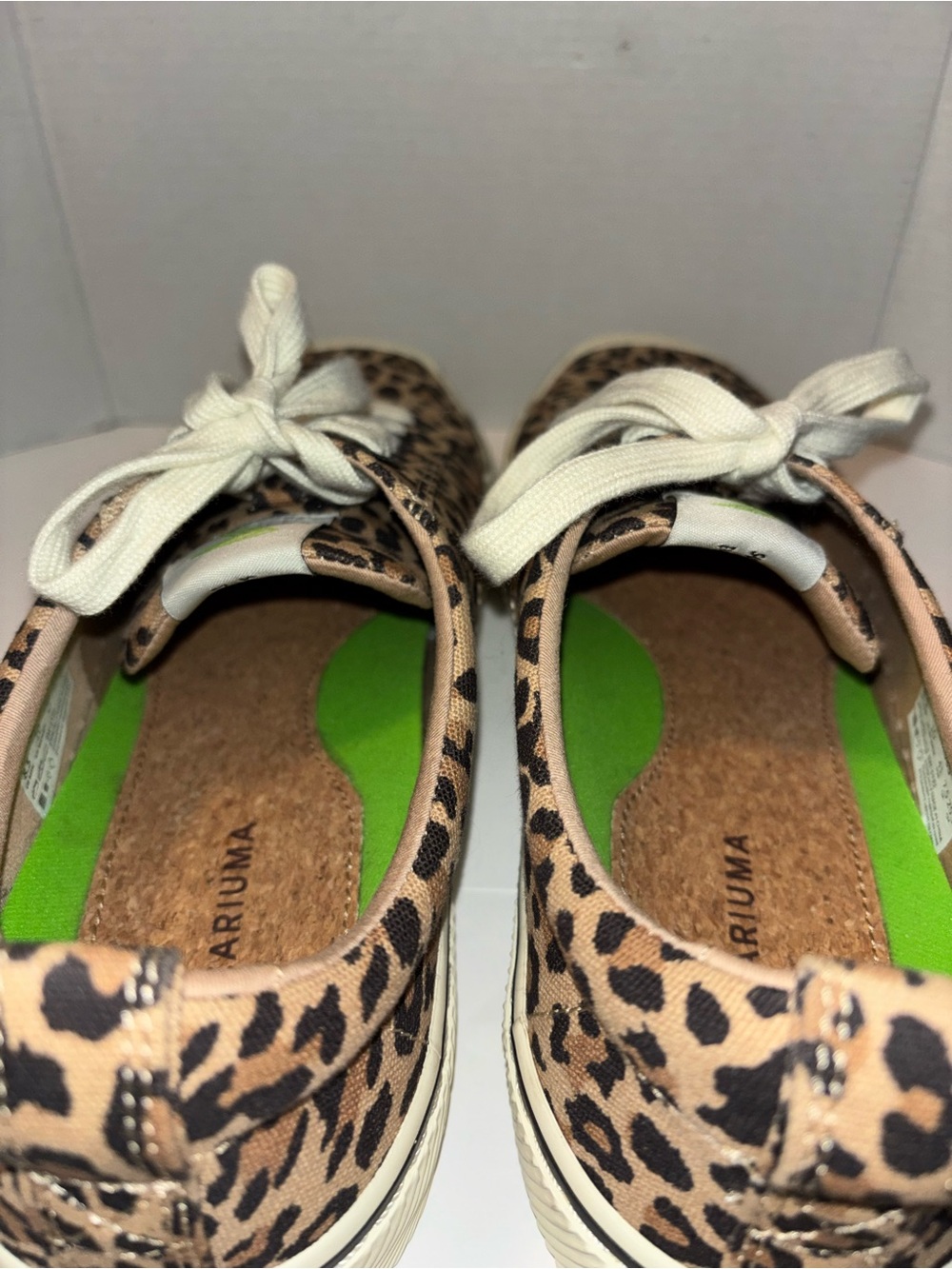 Cariuma OCA Low Canvas Sneakers Leopard Print Unisex Women's Size 10 Men's 8.5 - Picture 11 of 16